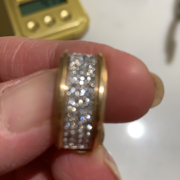 diamonds and 14kt gold earrings - Picture 5 of 7